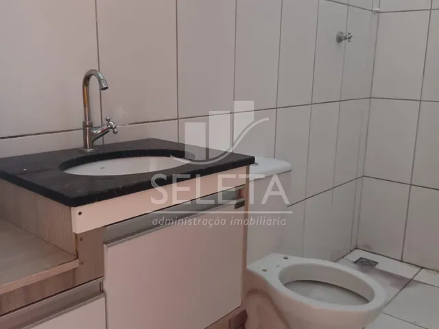 Imagem 7: Casa de esquina à venda no Brasilia, com 3 quartos, CASCAVEL - PR