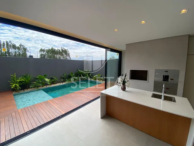 Imagem 7: Casa de Alto Padrão a Venda no Tropical Iii, Entre a Av. Guaíra e a Av. Jorge Lacerda , Cascavel Pr