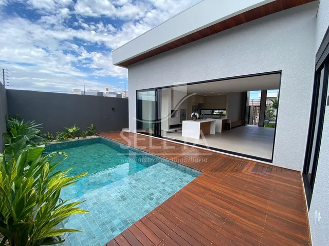 Imagem 9: Casa de Alto Padrão a Venda no Tropical Iii, Entre a Av. Guaíra e a Av. Jorge Lacerda , Cascavel Pr