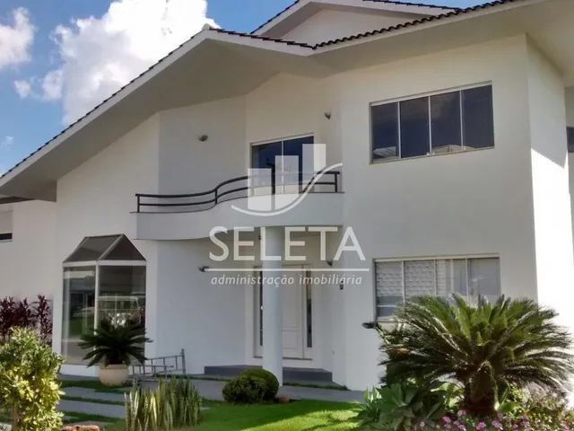 Imagem 14: BELÍSSIMO SOBRADO PARA VENDA, CONDOMÍNIO LAGO DOURADO CASCAVEL PR