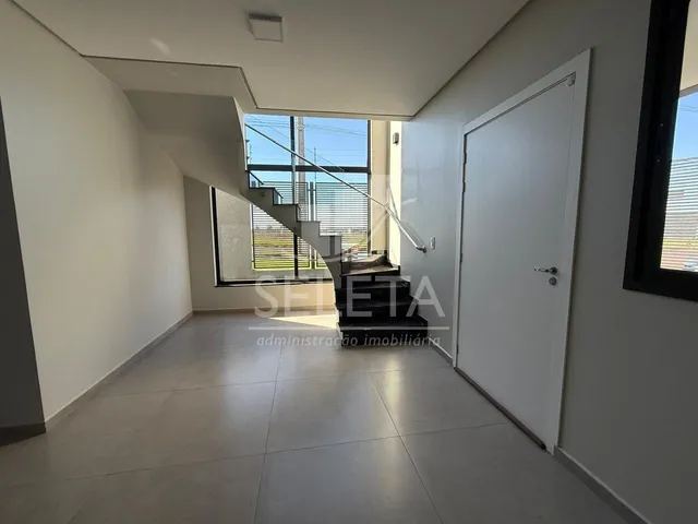 Imagem 4: Sobrado à venda, com sofisticação conforto e acabamento impecável, Recanto Tropical