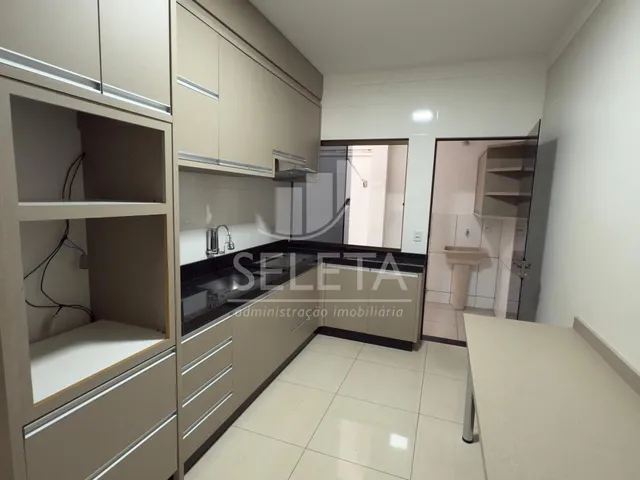 Imagem 9: Casa semimobiliada para venda no bairro Esmeralda