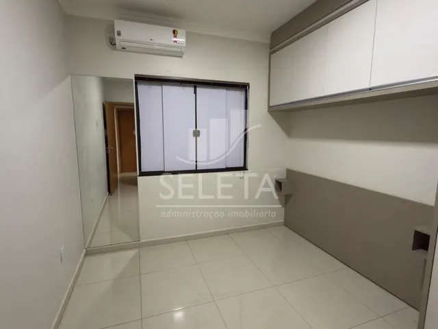 Imagem 11: Casa semimobiliada para venda no bairro Esmeralda