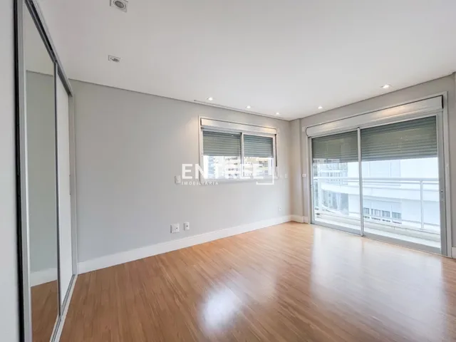 Imagem 2: Cobertura 4 Quartos (sendo 2 Suítes e 2 Demi) e 4 Vagas - Centro