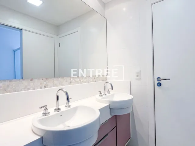 Imagem 10: Cobertura 4 Quartos (sendo 2 Suítes e 2 Demi) e 4 Vagas - Centro