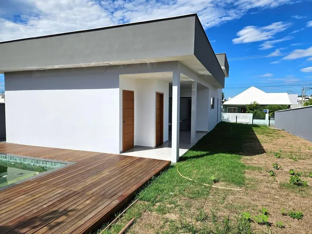 Imagem 2: CASA - ARARUAMA Casa com 3 dormitórios