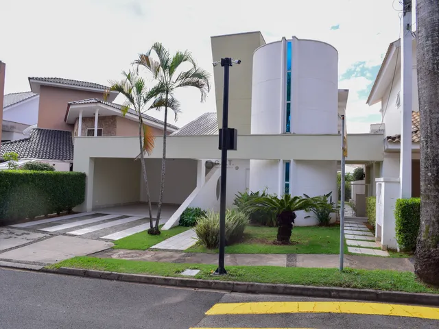 Imagem: A casa em condomínio possui 3 Dormitórios, 1 Suíte, 5