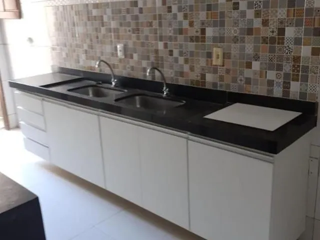 Imagem 7: CASA COM PISCINA
