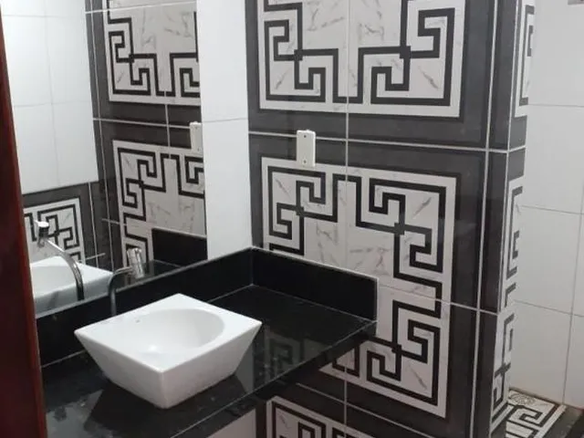 Imagem 10: CASA COM PISCINA