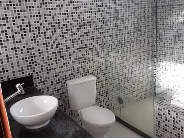 Imagem 15: CASA COM PISCINA