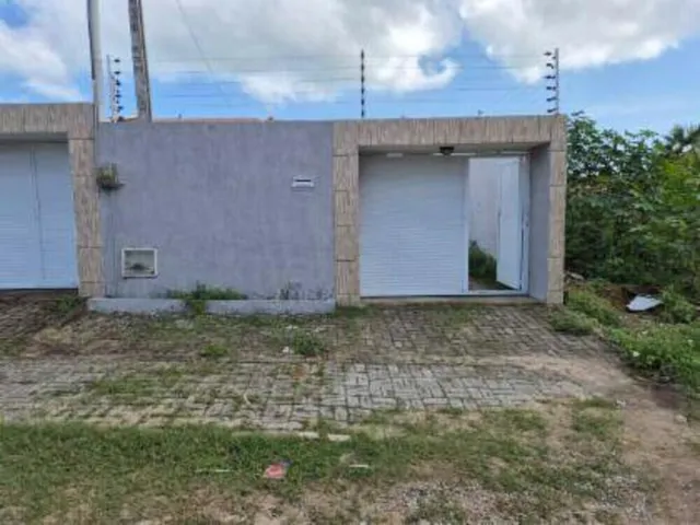 Imagem: A casa possui 2 Dormitórios, 2 Banheiros, 360m² de Área,