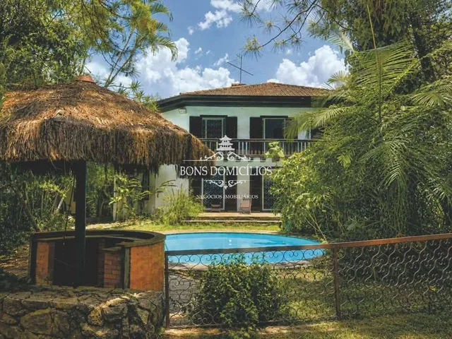 Imagem: A casa em condomínio possui 3 Dormitórios, 3 Suítes, 3