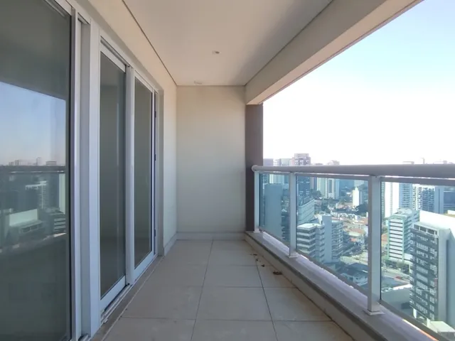 Imagem: O apartamento possui 1 Dormitório, 1 Banheiro, 2 Vagas na