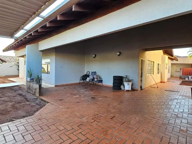 Imagem 11: Casa térrea com muito espaço e flexível para negociação com permutas