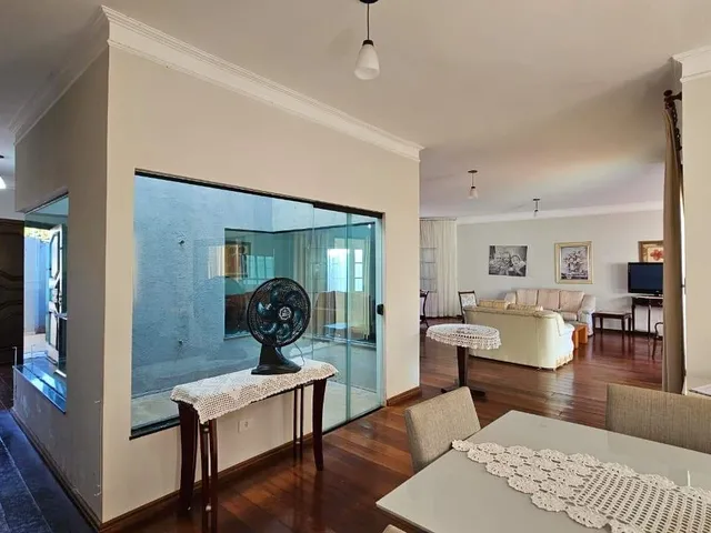 Imagem 12: Casa térrea com muito espaço e flexível para negociação com permutas