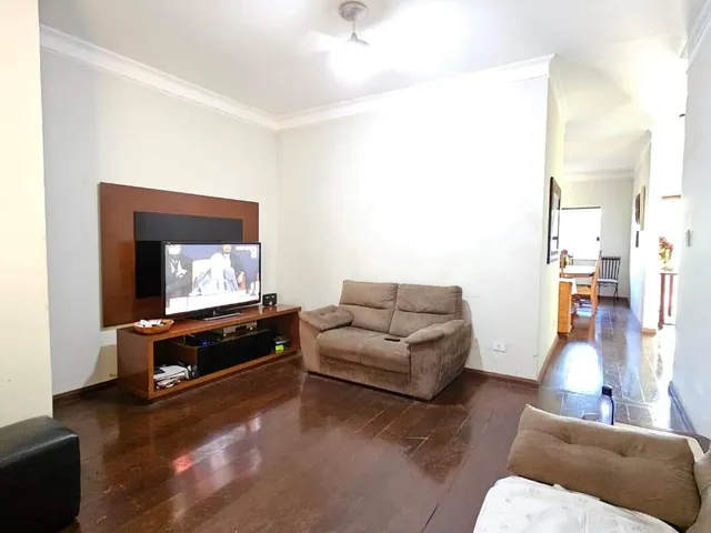 Imagem 10: Casa térrea com muito espaço e flexível para negociação com permutas
