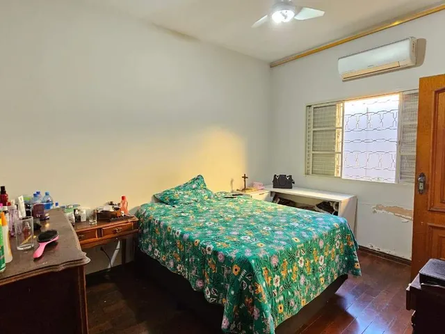 Imagem 5: Casa térrea com muito espaço e flexível para negociação com permutas