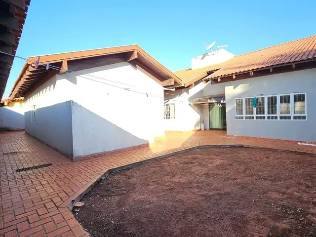 Imagem 14: Casa térrea com muito espaço e flexível para negociação com permutas