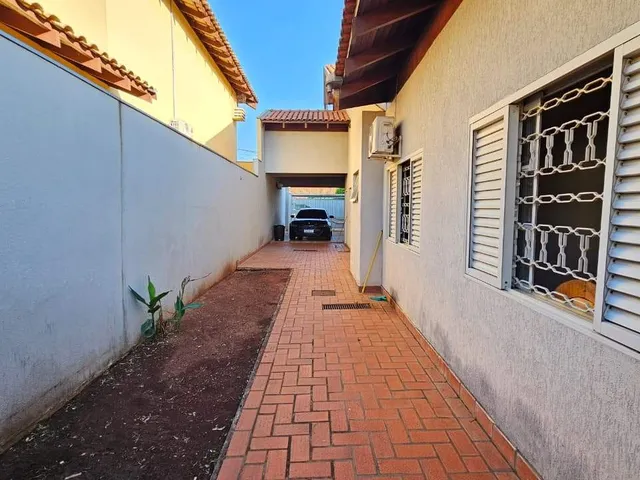 Imagem 8: Casa térrea com muito espaço e flexível para negociação com permutas
