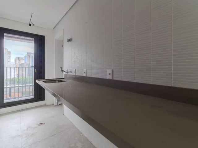 Imagem 15: Apartamento de Luxo na Vila Nova Conceição: 3 Quartos, 3 Suítes, 3 Salas, 5 Banheiros