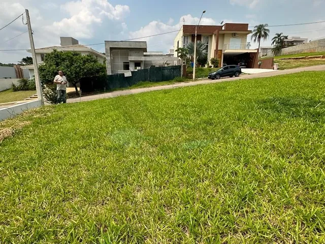 Imagem: O terreno possui 679m² de Área e está localizado em
