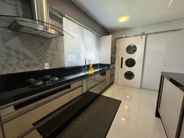 Imagem 4: BELÍSSIMA CASA ALTO PADRÃO NA CIDADE DE TIMBÓ/SC
