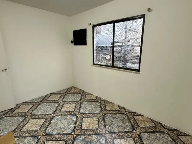 Imagem 11: Apartamento para locação em Bangu, Rio de Janeiro - 2 quartos, 1 sala, 1 banheiro, 1