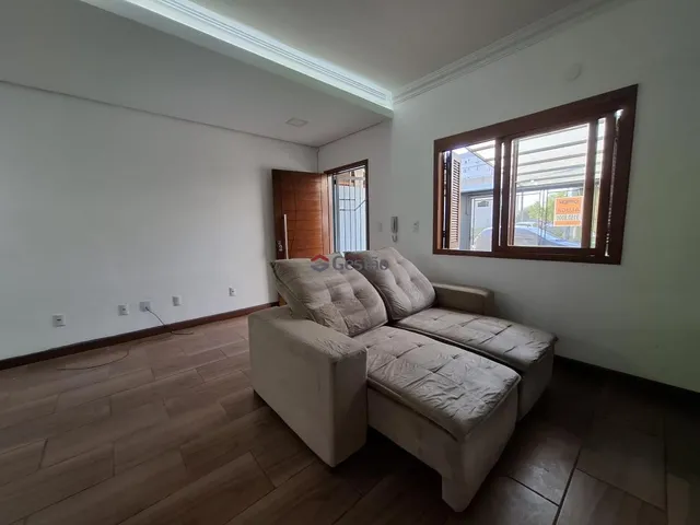 Imagem 6: Lindo Sobrado com 03 dormitórios para Alugar em Canoas - Bairro Igara