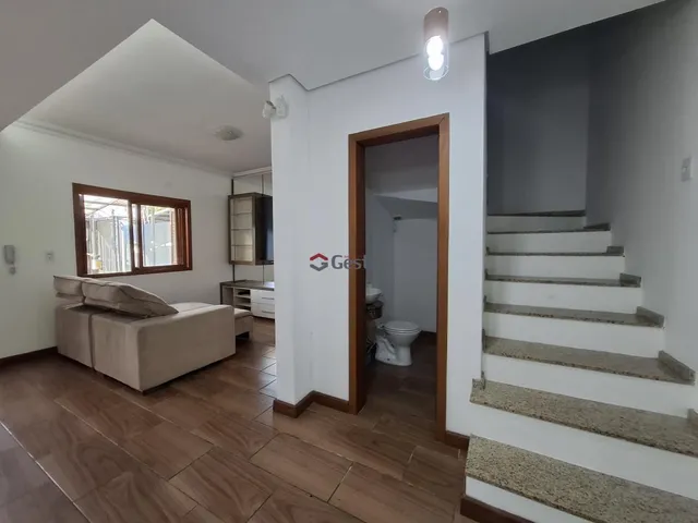 Imagem 7: Lindo Sobrado com 03 dormitórios para Alugar em Canoas - Bairro Igara