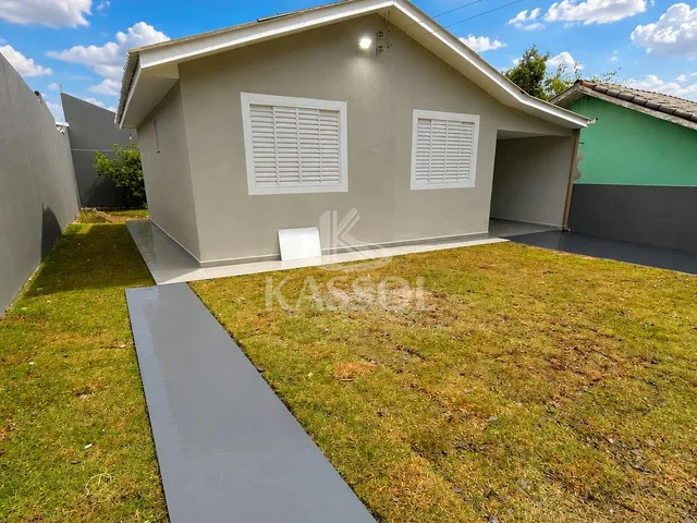 Imagem: Casa reformada com 2 quartos e amplo jardim