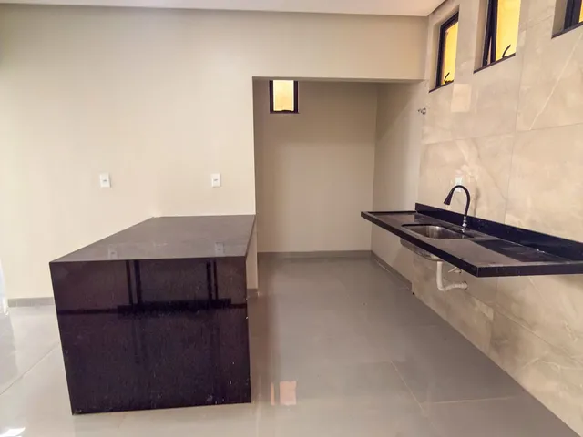 Imagem 15: Casa térrea com piscina + 3 suítes ampla no Jardim das Oliveiras