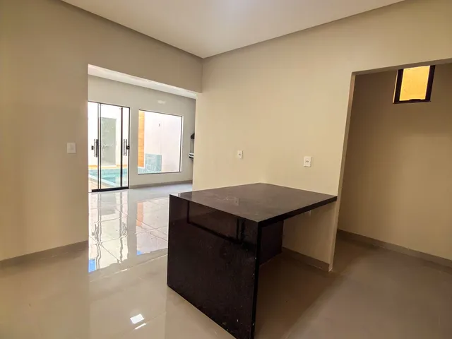 Imagem 4: Casa térrea com piscina + 3 suítes ampla no Jardim das Oliveiras
