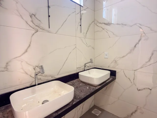 Imagem 3: Casa térrea com piscina + 3 suítes ampla no Jardim das Oliveiras