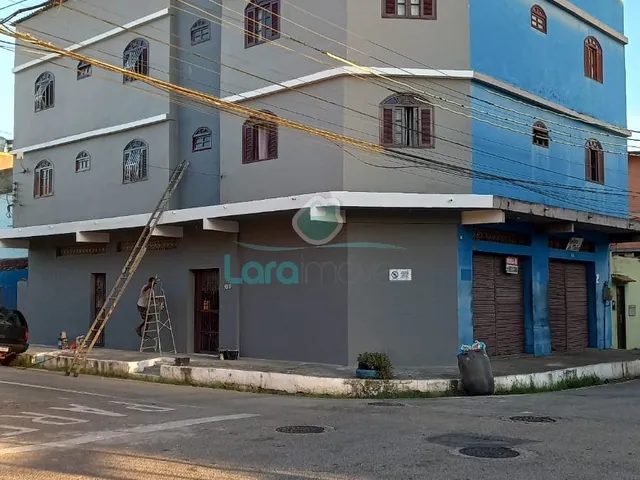 Imagem: Prédio Inteiro em Cajueiros - Macaé, RJ