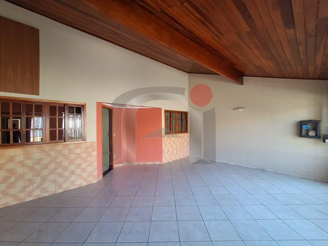 Imagem: CASA COM SUÍTE E CHURRASQUEIRA