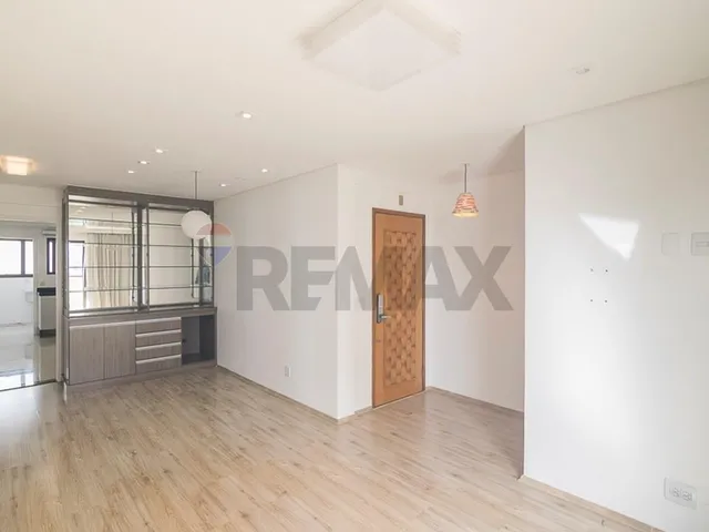 Imagem: O apartamento possui 3 Dormitórios, 1 Suíte, 4 Banheiros,