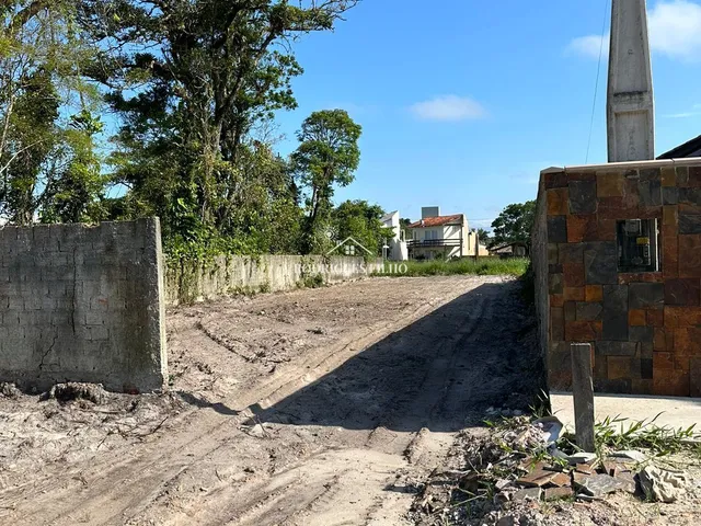 Imagem 4: Terreno na quadra do mar em Itapoá SC