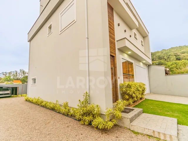 Imagem 4: Casa com 4 dormitórios