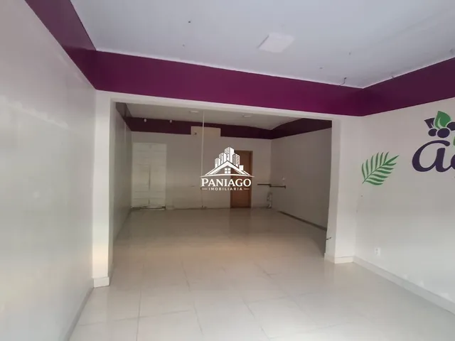 Imagem: A sala comercial possui 4 Dormitórios, 2 Banheiros, 80m²