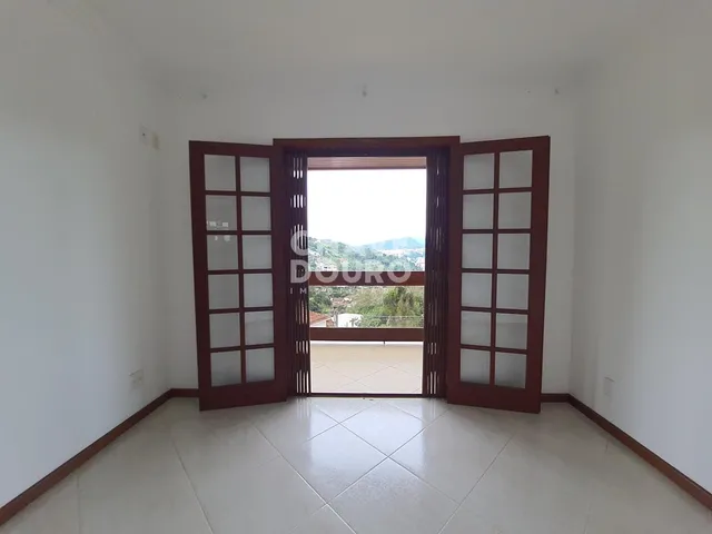 Imagem 15: Ampla casa de 4 quartos com área gourmet próxima de Agriões!
