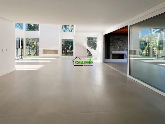 Imagem 2: Casa nova em Gramado