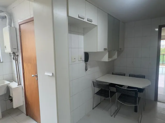 Imagem 8: VENDA DIRETA - COBERTURA C/ 208M2 - PISCINA - CHURRASQUEIRA - 3 QUARTOS - 1 SUITE - 4