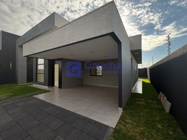 Imagem: Casa térrea com ampla sobra de terreno
