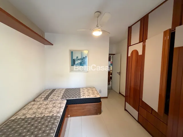 Imagem 7: Amplo apartamento a venda no Centro de Guarapari - 2 quartos + dependência de empregada