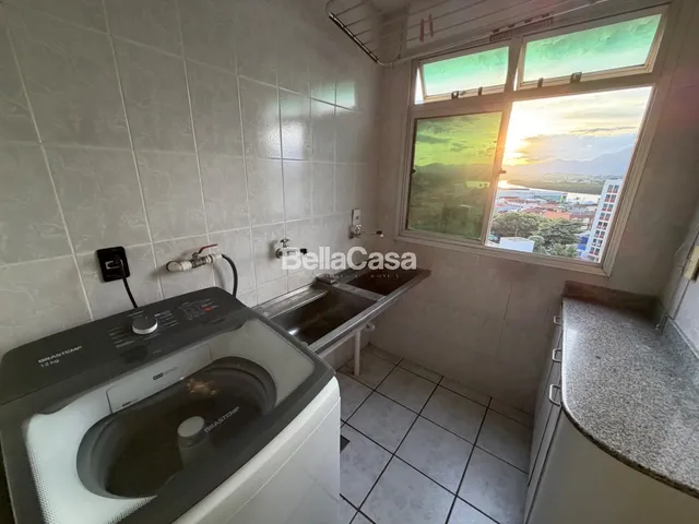 Imagem 3: Amplo apartamento a venda no Centro de Guarapari - 2 quartos + dependência de empregada