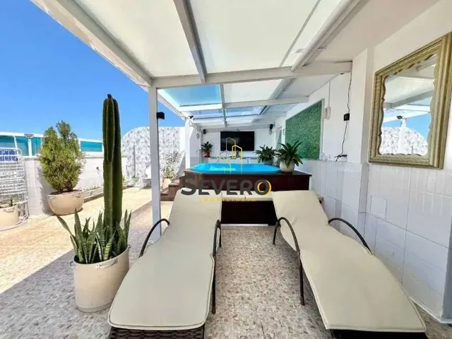 Imagem 2: Cobertura Duplex Exclusiva com 224m² e Lazer de Clube no Coração de Icaraí