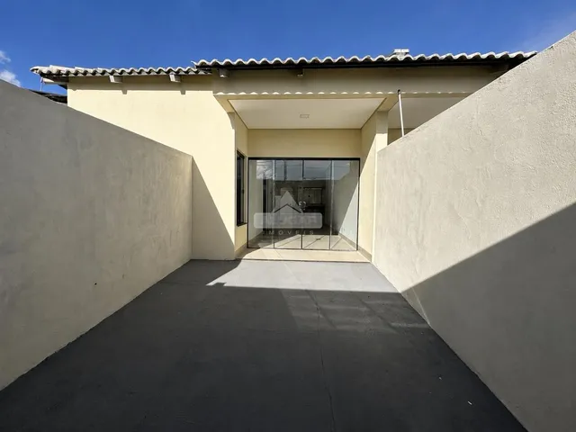 Imagem: Casa - 2 quartos com garagem - Morada do