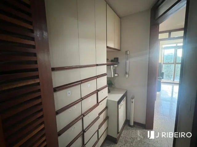 Imagem 3: SHLS 716 - CENTRO CLÍNICO SUL - LOCAÇÃO SALA COM ARMÁRIOS - 36 m² ÚTEIS E UMA VAGA