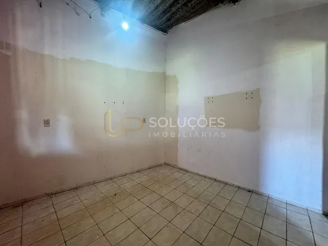 Imagem 8: Lote Comercial 400m² com Loja e Kitnet | Regularizado | Condomínio Beija-Flor