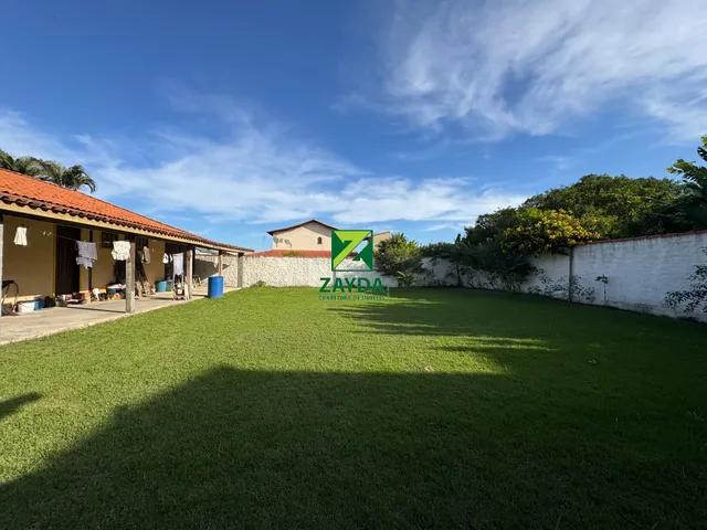 Imagem 8: Casa linear com 600m² de terreno, 03 quartos e amplo jardim gramado, no Bairro Peixe